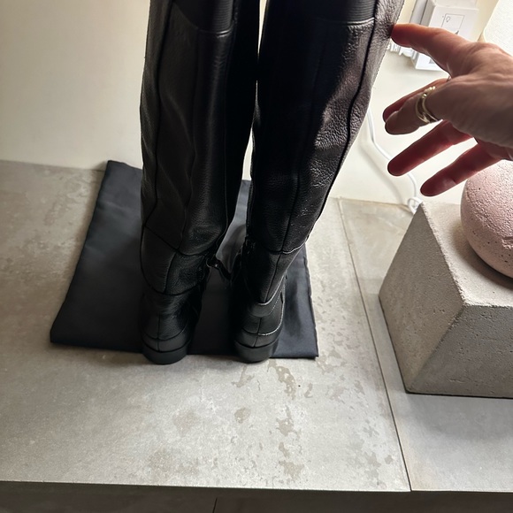 9 West size 5 1/2 leather upper boots - - Picture 7 of 11